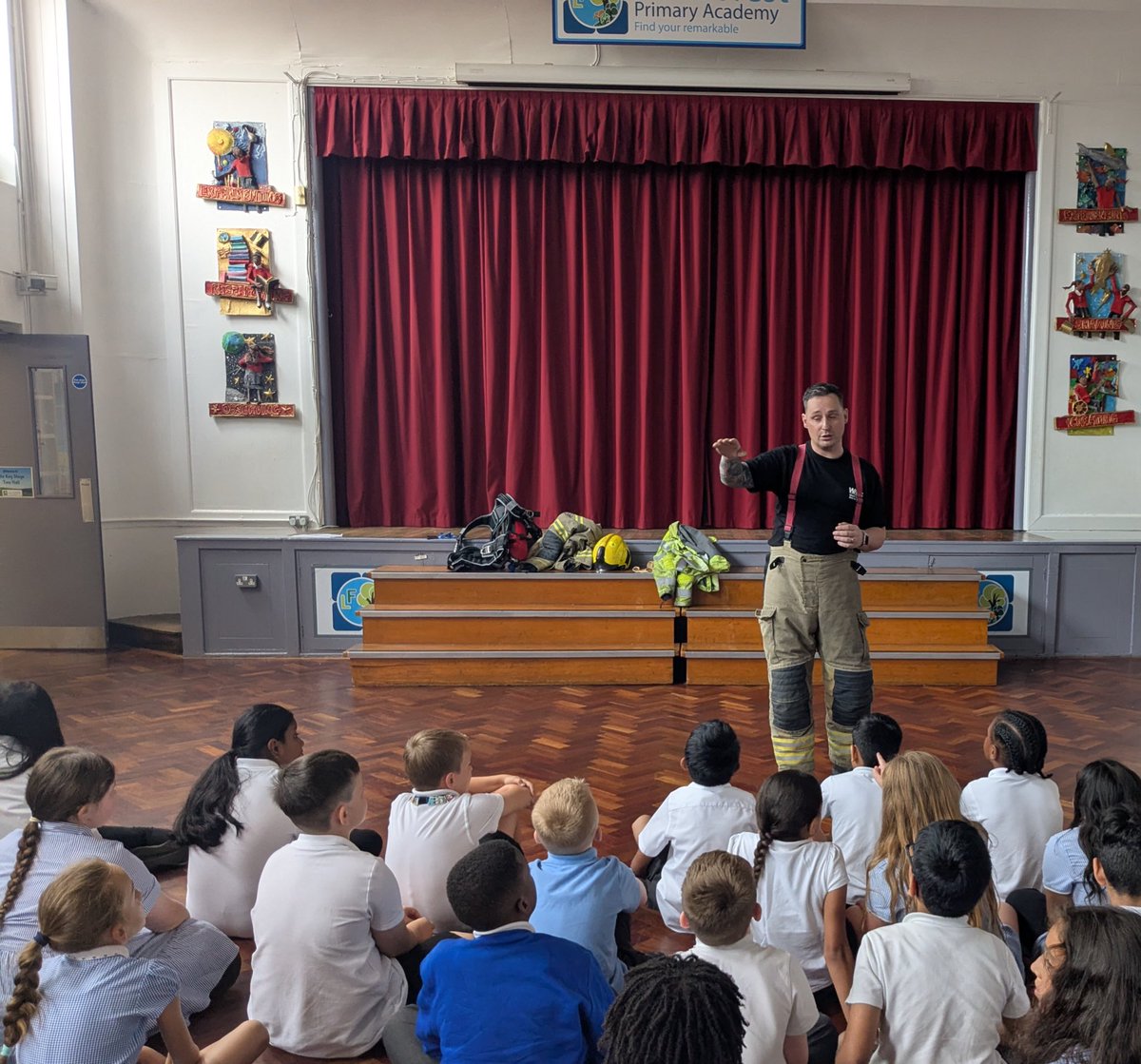 Lift_Lea_Forest Principal's Account (@ht_lfp) on Twitter photo It was a pleasure to welcome Mr Q back to Lea Forest to share the pathway to becoming a firefighter! π The children loved hearing about a day in the life of a real-life firefighter and asked some brilliant questions! π₯π¨βπ <a href="/WestMidsFire/">West Midlands Fire Service</a> <a href="/LiftSchools/">Lift Schools</a> <a href="/LLF_DHT/">Mr. White DHT ο£Ώ</a> It was a pleasure to welcome Mr Q back to Lea Forest to share the pathway to becoming a firefighter! π The children loved hearing about a day in the life of a real-life firefighter and asked some brilliant questions! π₯π¨βπ <a href="/WestMidsFire/">West Midlands Fire Service</a> <a href="/LiftSchools/">Lift Schools</a> <a href="/LLF_DHT/">Mr. White DHT ο£Ώ</a>