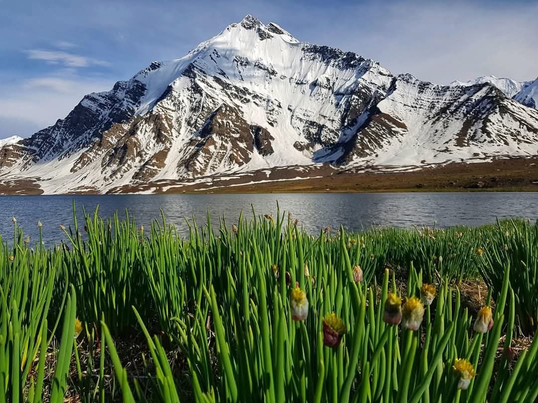 Discover Pakistan  🇵🇰 | پاکستان (@pakistannature) on Twitter photo Karamber Lake, Pakistan. 🇵🇰 Karamber Lake, Pakistan. 🇵🇰
