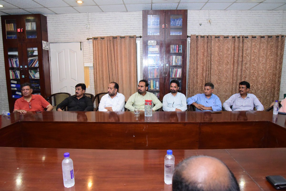 I had the pleasure of meeting journalist friends at the National Press Club, Islamabad for an informal discussion. Thank you all, especially my friend Ehtisham for organising it.