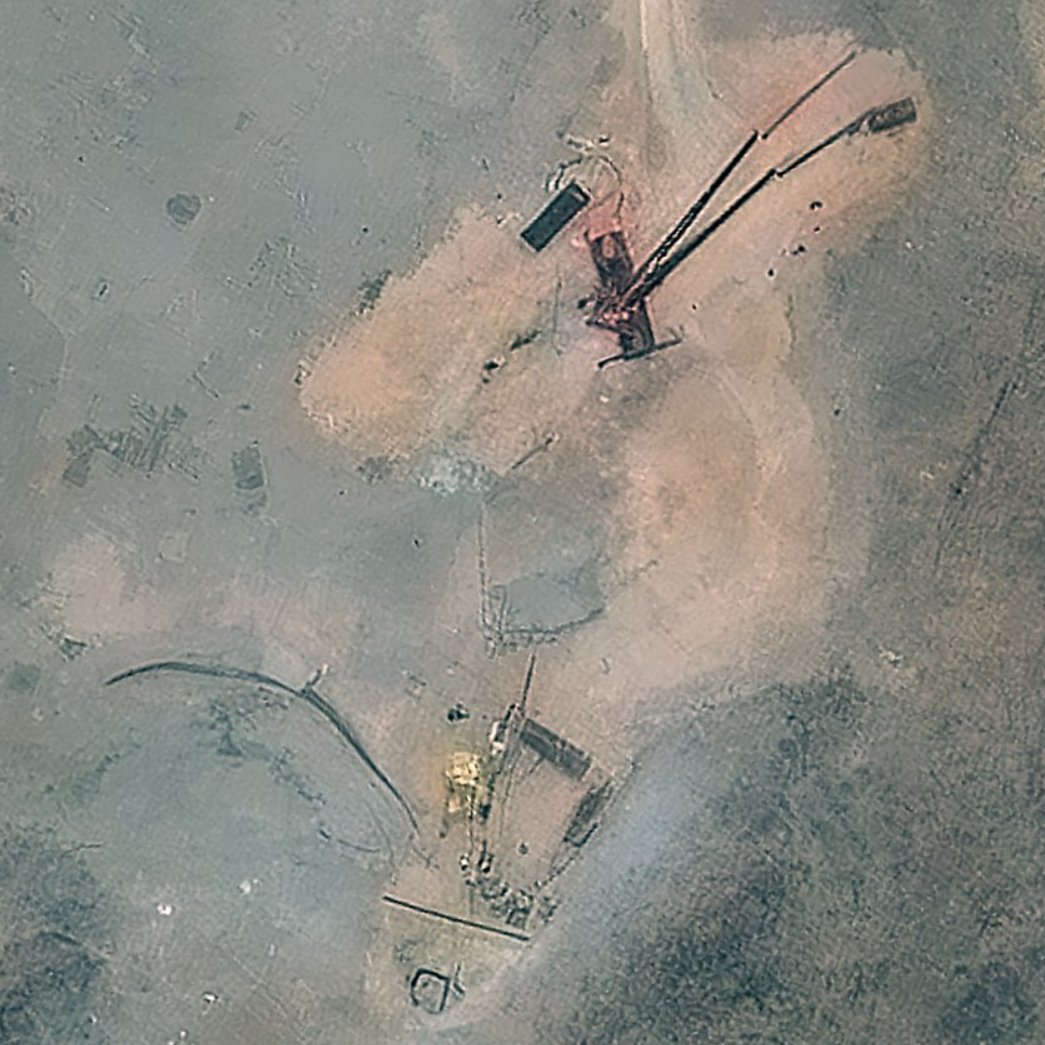 tom_bike's tweet image. A lot going on at Fordow TODAY. Ventilation shaft and bomb penetration holes have been filled up.
1. Large crane near large excavator working at old tunnel entrance.
2. Truck mounted borehole drilling rig parked nearby.
3. Trucks near tarmac road being filled up by bulldozer.