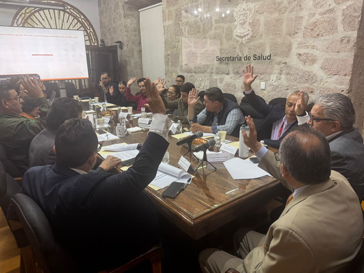 El IMSS Michoacán participa dentro del Comando Estatal e Interinstitucional del Sector Salud.

Hoy se efectuó sesión de trabajo en la Secretaría de Salud en Michoacán para dar seguimiento a las acciones en beneficio de la salud de las y los michoacanos.