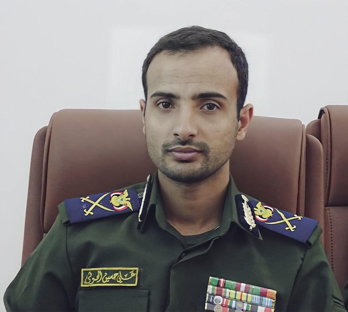 السيد علي حسين الحوثي يتابع سيرة العمليات العسكرية لنصرة غزة في محافظة ريمه الآن
