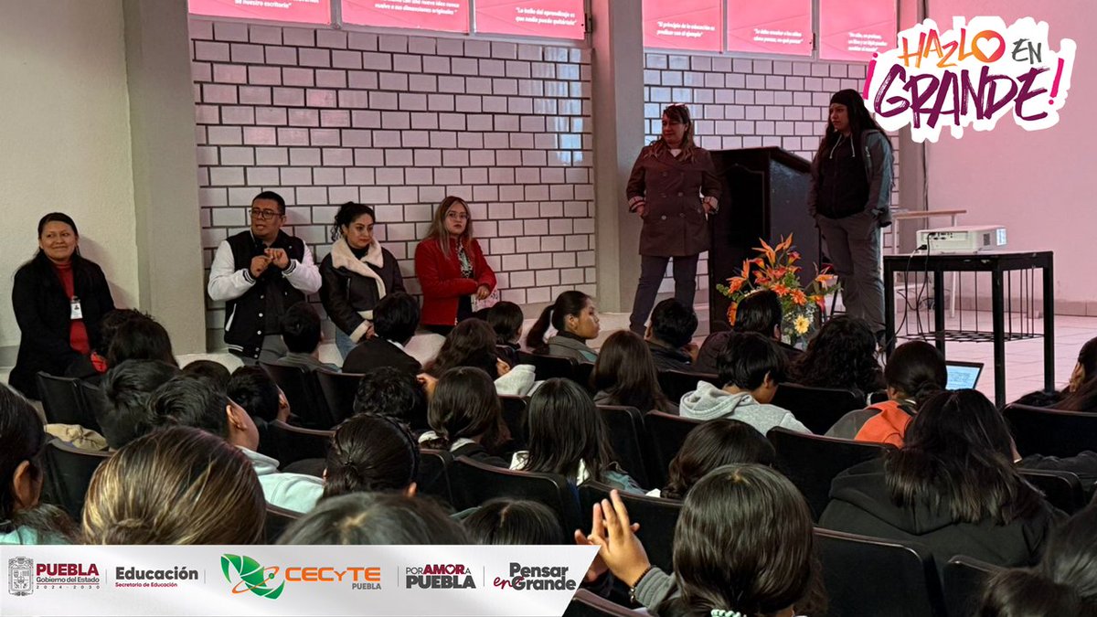 🎯 Nuestros directivos realizaron una plática motivacional sobre EDUCACIÓN DUAL para estudiantes
🎓 Aprender teoría en aulas 💼Practicar en empresas reales 🎯 Mejorar tu empleabilidad AHORA
#PorAmorAPuebla #PensarEnGrande #CECyTEPuebla #HazloEnGrande