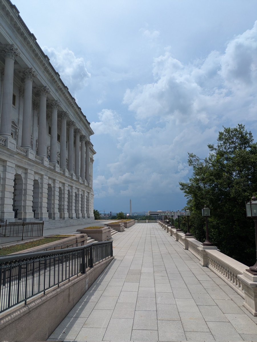 Storm's a comin' outside the Capitol (and likely inside the House).