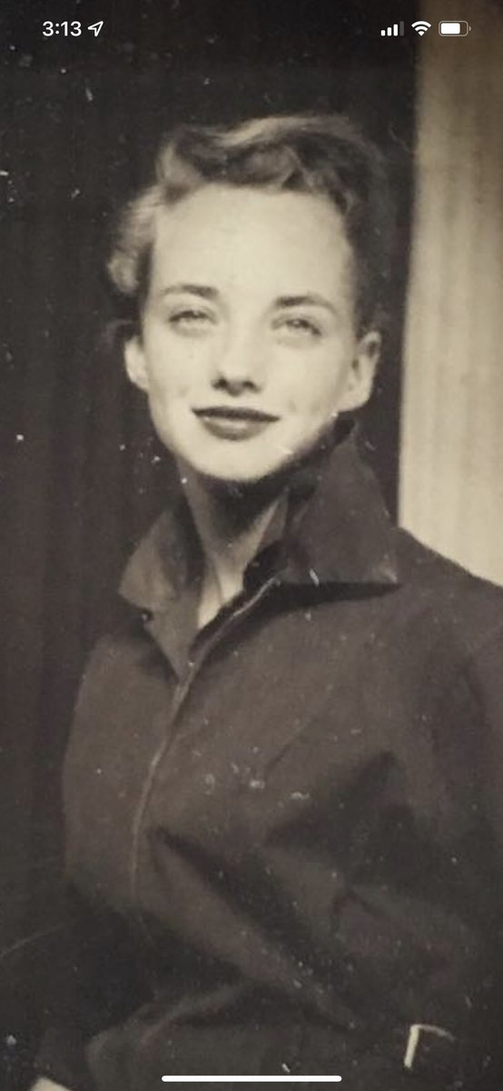 ella martine tweet media