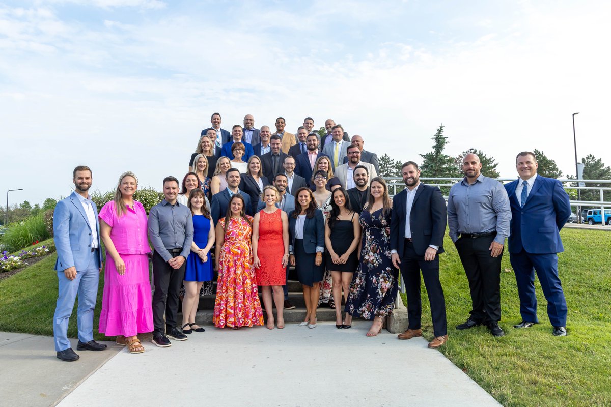 Congratulations to the 3️⃣9️⃣ entrepreneurs who are set to advance their businesses and contribute to the local economy after completing the Core program from our Center from Entrepreneurial Leadership! 

Read more ➡️ bit.ly/cel-core-grad-…

#UBMgt #UBuffalo #Entrepreneurship