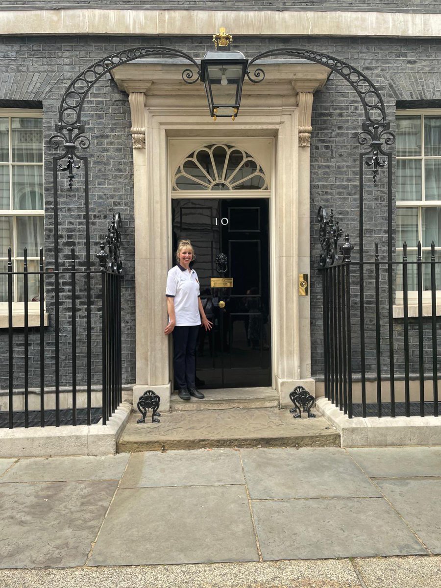 Our Becky representing at Public Sector Reception at 10 Downing Street today representing physiotherapy! What an honour and experience! It has made her very proud to be a physiotherapist 👏