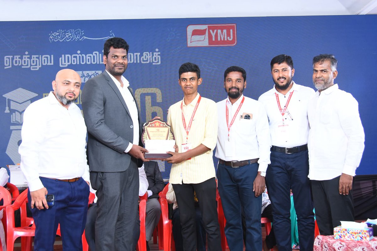 YMJMEDIA's tweet photo. கல்வி எழுச்சி மாநாட்டில் இளம் விஞ்ஞானி வி��ுது பெற்ற மாணாக்கர்கள்

ஹதீன் பானு - Hand Written Quran in Cloth

முஹம்மது கைஃப் - Line Following Robot

முஹம்மது ருபியான் - Helmet Foolproofing fro rider's Safety, Electricity during rain from umbrella, Vehicle Light Illumination control https://t.co/5SFBs7RWAT