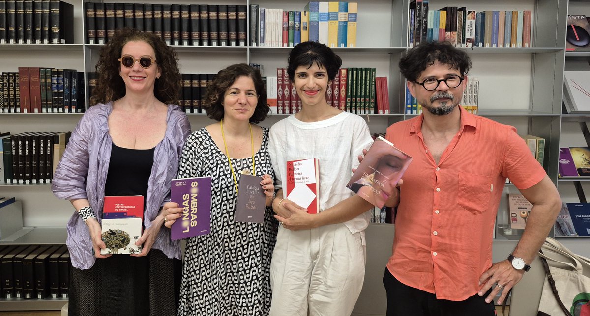 BiblioGulbenkian (@bibgulbenkian) on Twitter photo Dans le cadre de la Saison France-Brésil 2025, la <a href="/BibGulbenkian/">BiblioGulbenkian</a> a eu le plaisir d’accueillir, ce mardi 1er juillet, les poètes brésiliens Beatriz Azevedo, Patrícia Lavelle, Natasha Belfort Palmeira et Eduardo Jorge.
Un Grand Merci à Tous ! Dans le cadre de la Saison France-Brésil 2025, la <a href="/BibGulbenkian/">BiblioGulbenkian</a> a eu le plaisir d’accueillir, ce mardi 1er juillet, les poètes brésiliens Beatriz Azevedo, Patrícia Lavelle, Natasha Belfort Palmeira et Eduardo Jorge.
Un Grand Merci à Tous !