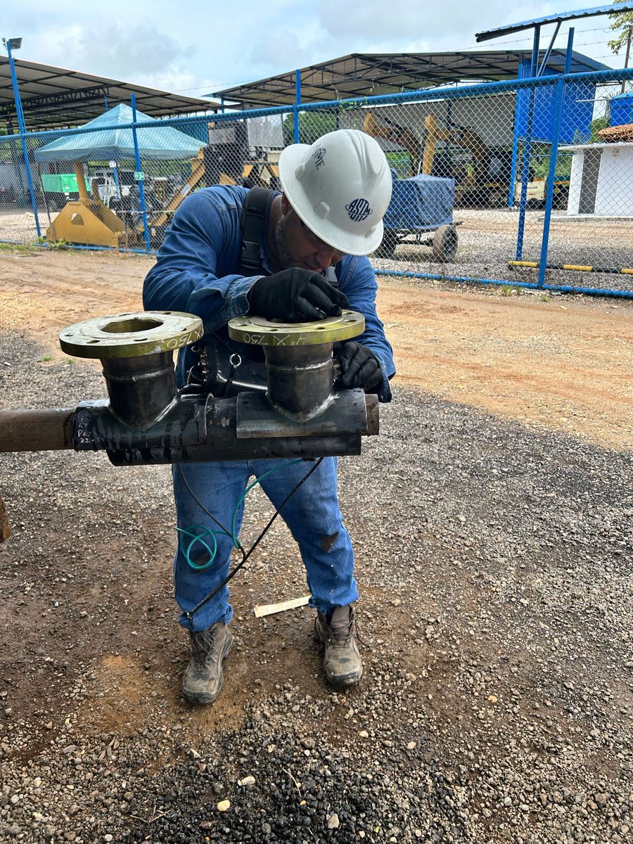 AnuarAmarC's tweet image. Inspección por ultrasonido phased array 〰️ en soldadura 🧑🏼🏭 en Slit Tee
#PAUT #PhasedArray #Ultrasonido #NDT #API #ASME #AWS #Barrancabermeja #Santander #Colombia