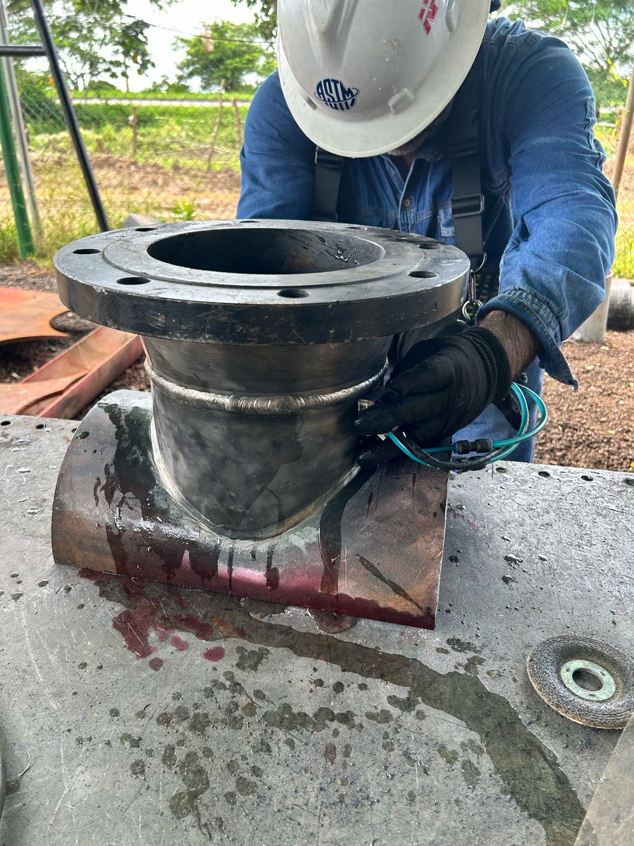 AnuarAmarC's tweet image. Inspección por ultrasonido phased array 〰️ en soldadura 🧑🏼🏭 en Slit Tee
#PAUT #PhasedArray #Ultrasonido #NDT #API #ASME #AWS #Barrancabermeja #Santander #Colombia