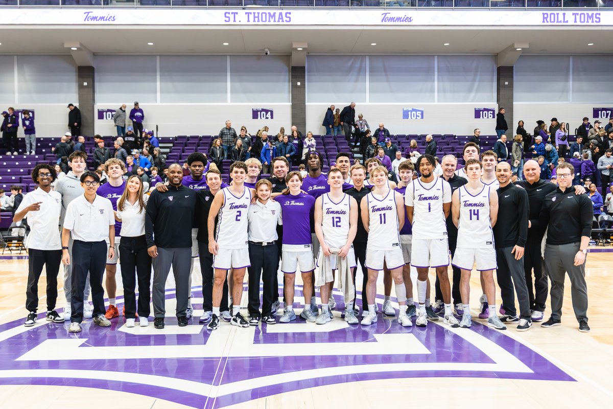 𝗡𝗶𝗻𝗲 𝗧𝗼 𝗞𝗻𝗼𝘄: In our look back to the 2024-25 season we head to the hardwood, where few mid-major teams in the country put up the numbers, or success, that <a href="/TommieMBBall/">St. Thomas Men’s Basketball</a> did:

🔥<a href="/TheSummitLeague/">The Summit League</a>-most 24 overall wins
🔥Perfect 14-0 home record
🔥The only team to finish