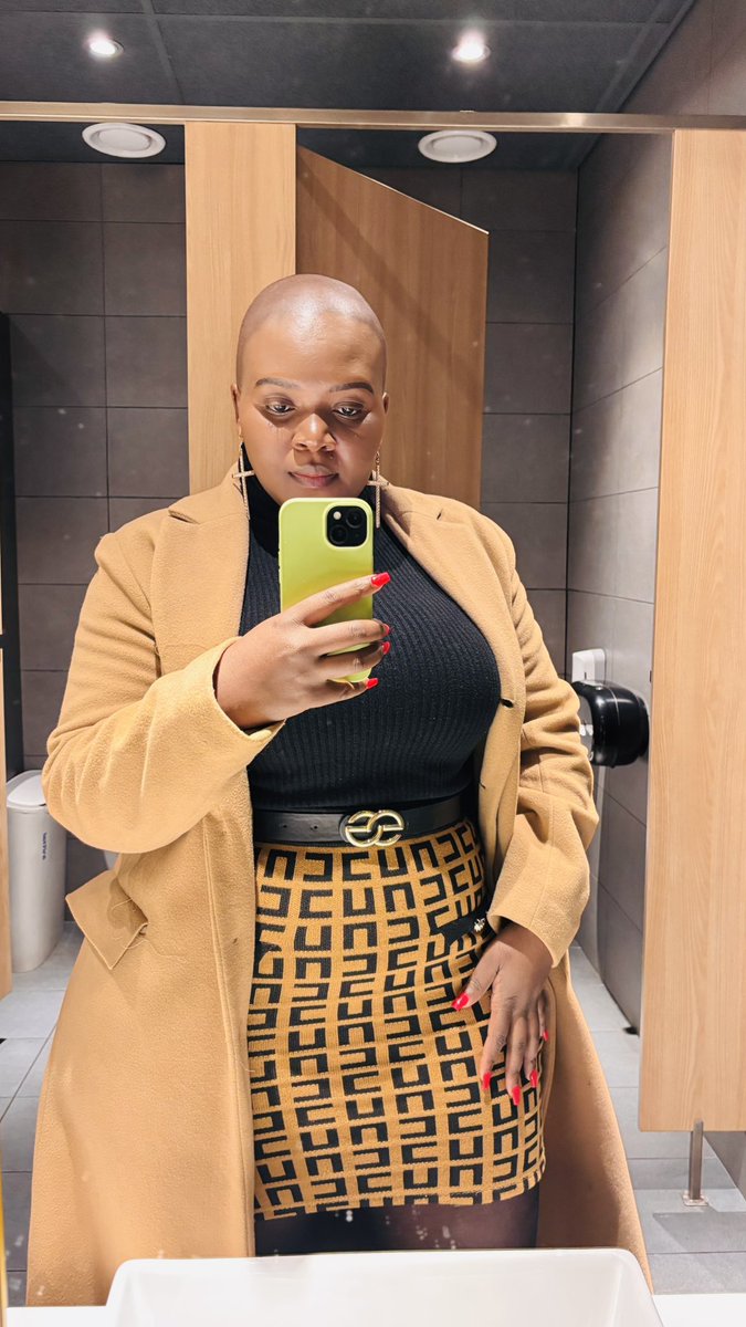 Hlayiseko tweet media