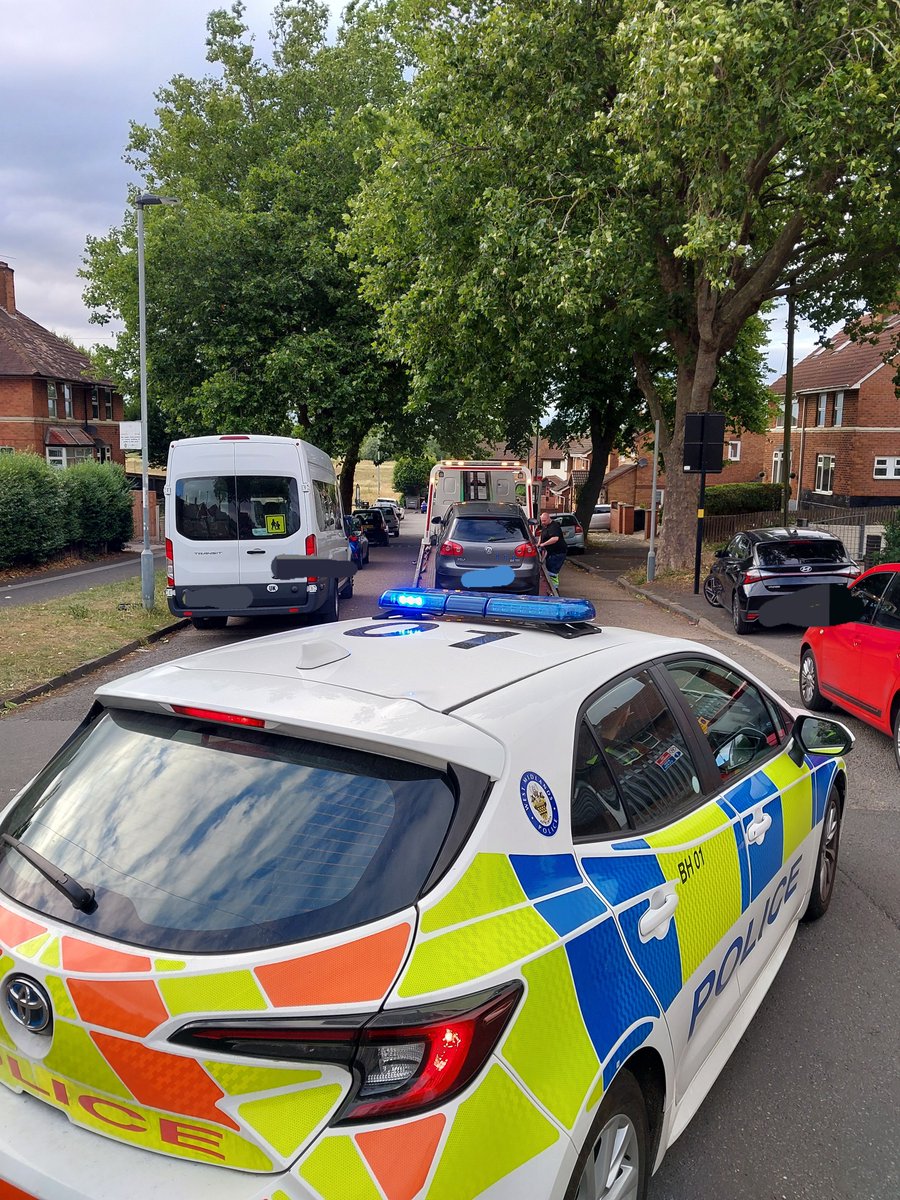 StechfordWMP's tweet image. This drivers 'test drive' was cut short after PC'S Pratt and Owen stopped and seized the vehicle for no insurance and no tax on the Glebe Farm estate.