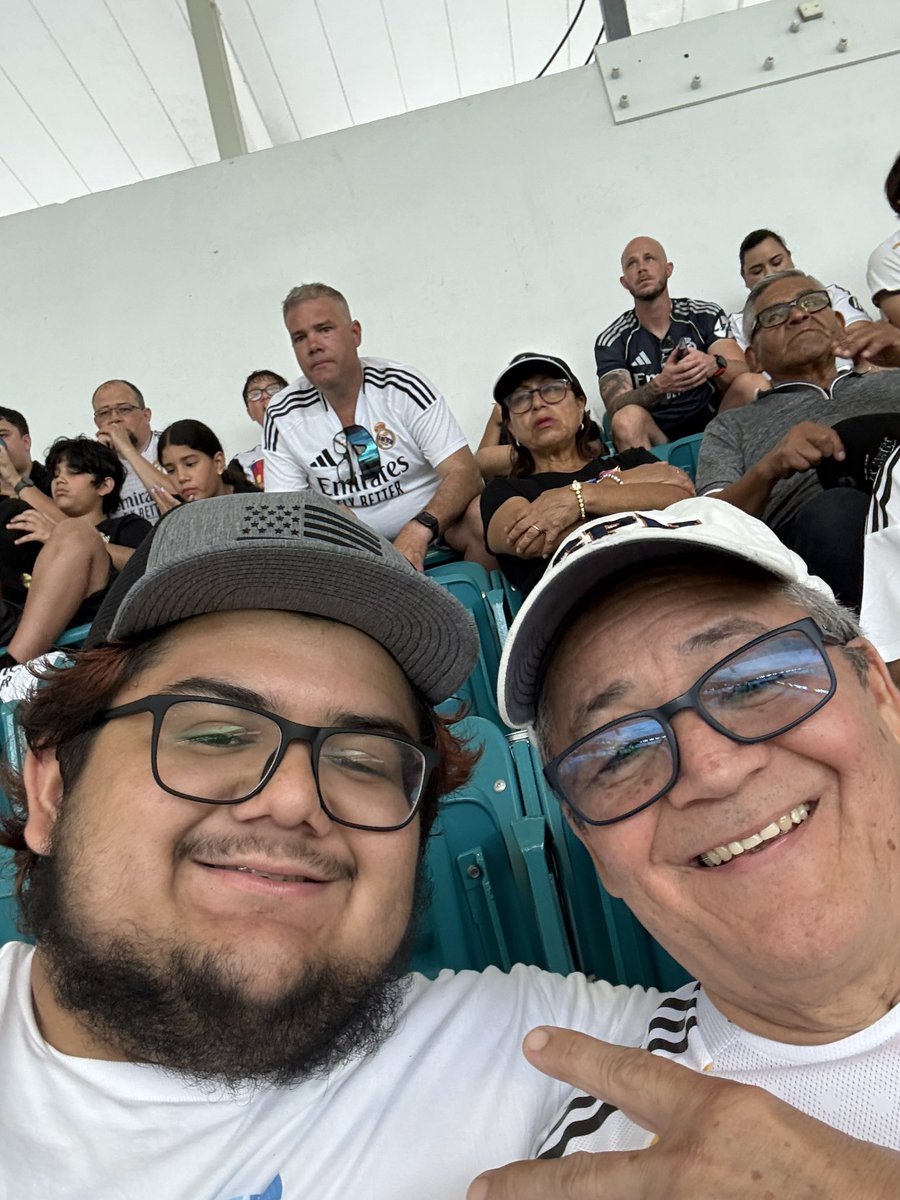 With my old man at the club World Cup Hala #RealMadrid
