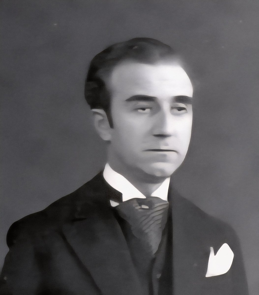 PaoloBonadeo's tweet image. Non c’è da vergognarsi a cambiare idea ogni giorno:

per cambiare idea bisogna aver idee di ricambio.

PITIGRILLI
La Vergine a 18 carati

#Pitigrilli