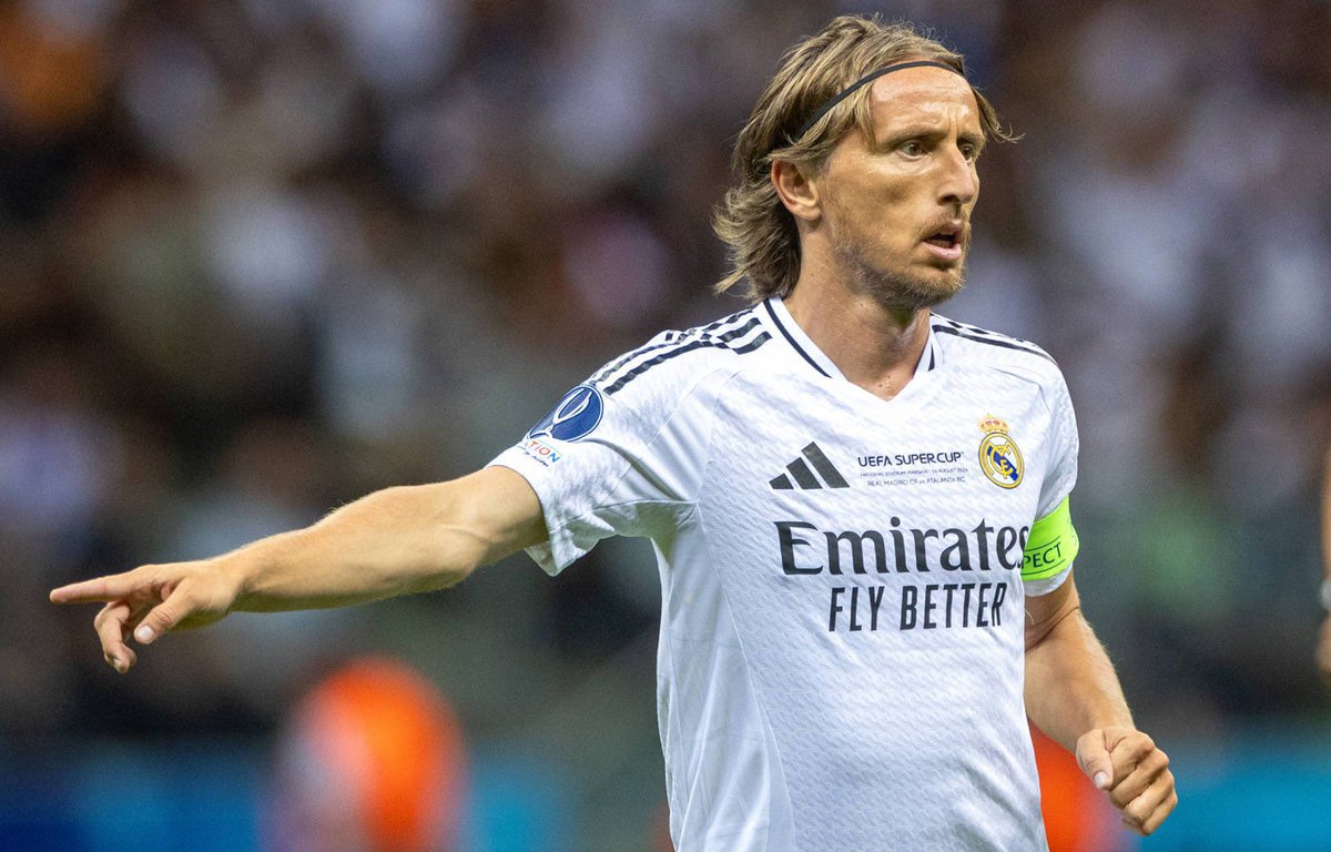 Luka Modric è pronto a tagliarsi le ferie, nel caso in cui il Real facesse ancora strada al Mondiale per club.

Modric è atteso a Milanello per la fine di luglio, come Santiago Gimenez. Si allenerà per qualche giorno da solo, in attesa del rientro del Milan dalla tournée.