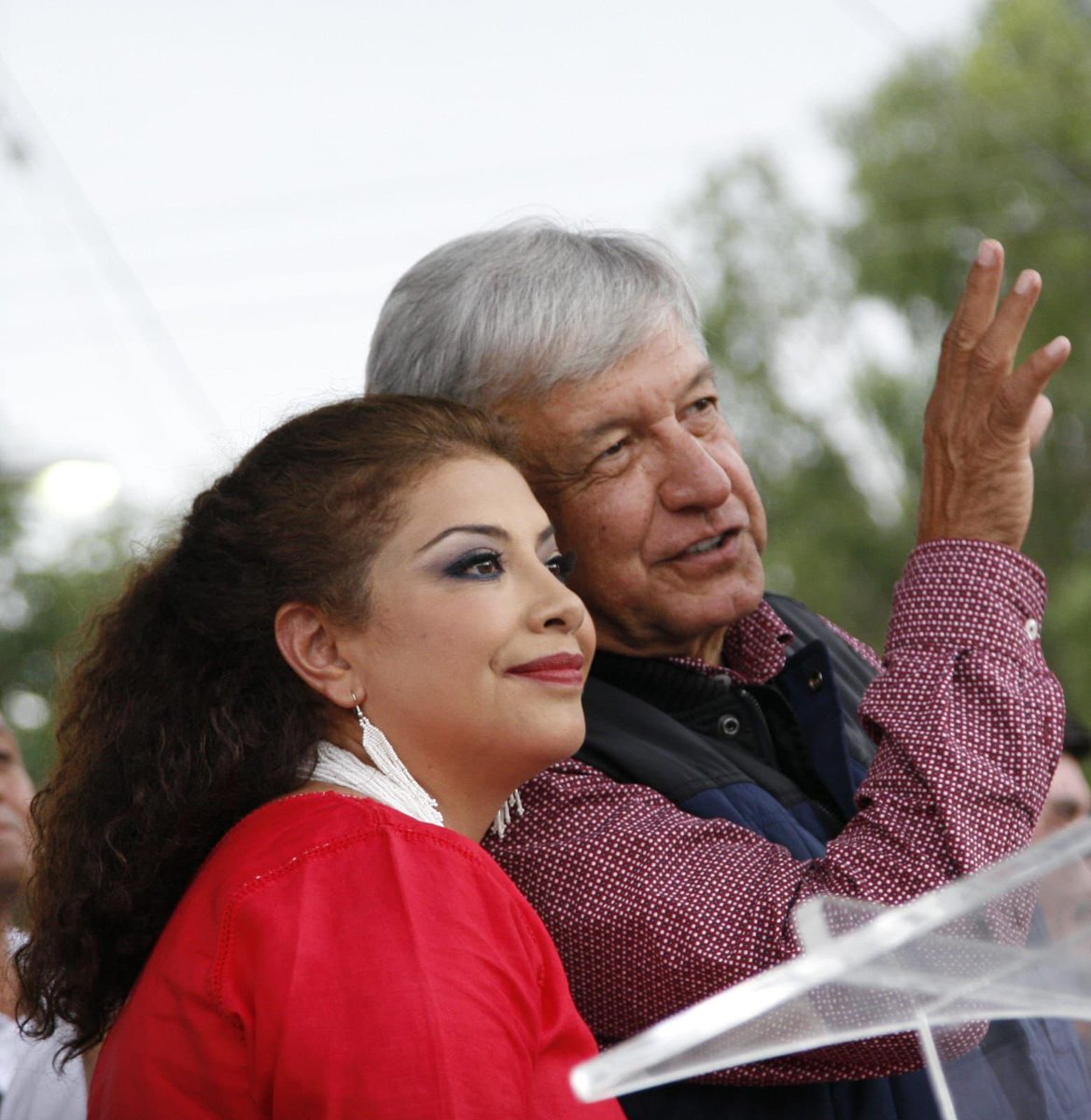 Hace 7 años, el 1 de julio, no solo ganamos una elección, recuperamos el rumbo de la nación e iniciamos la Transformación profunda de la mano del pueblo de México.

Recuerdo que conocí a Andrés Manuel entrando a la Ciudad de México en el éxodo por la democracia, hace ya casi 34