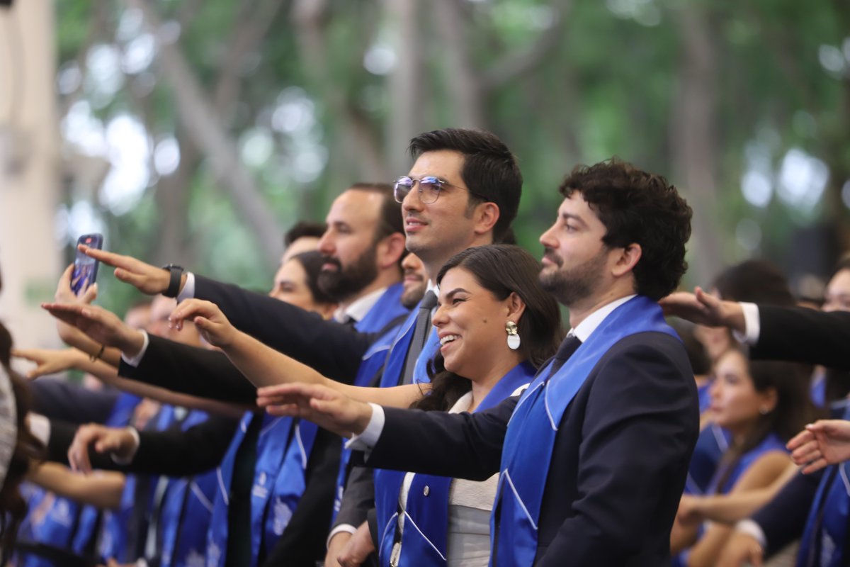 ¡Revive los momentos que marcaron el cierre de una etapa inolvidable para la Generación Junio 2025 de #EGADE Guadalajara!

Te invitamos a recorrer el álbum de fotos y sentir cada instante que hizo de esta ceremonia un recuerdo memorable.

📸✨ Accede aquí: spr.ly/60154YZAt