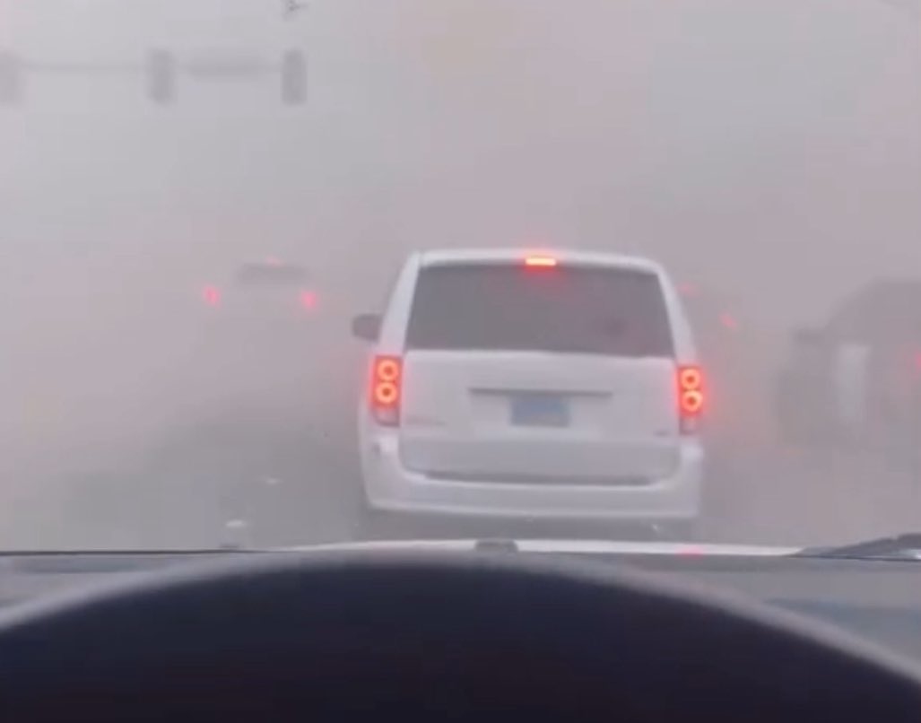 702MEMES tweet media