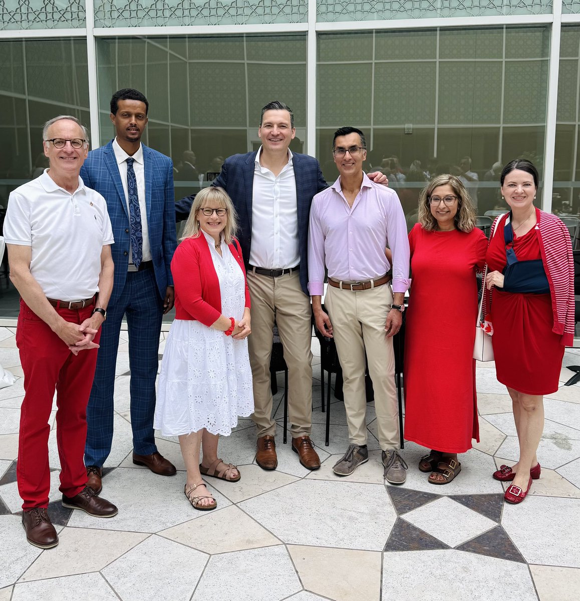 EvanLSolomon's tweet image. Spent Canada Day celebrating what makes this country shine: its people.
From welcoming new citizens at the Aga Khan Museum, to celebrating in St. Lawrence, to Harbourfront’s fireworks finale—it was a joy to stand with all of you building a more inclusive, vibrant Canada. 🇨🇦