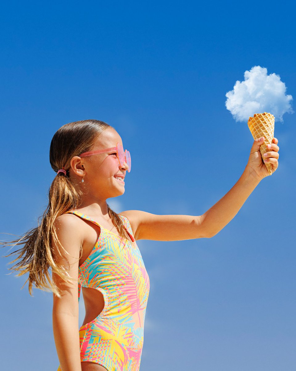 Scoopin’ clouds and chasing sunshine. #SummerLikeYouMeanIt 

Reserve your summer experience: bit.ly/3HQHtQG