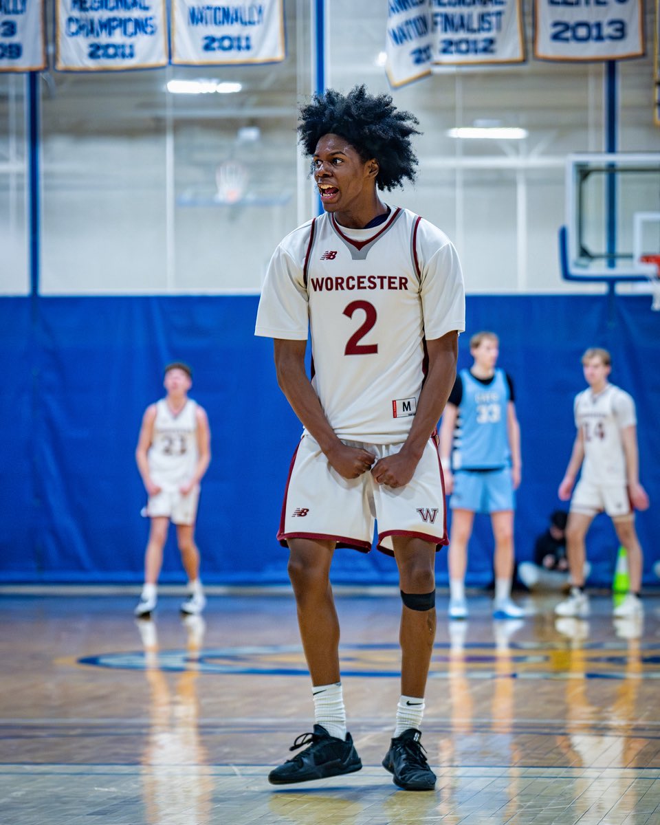 Big congrats to Amir Jenkins on his commitment to West Virginia!  #WABasketball #HST