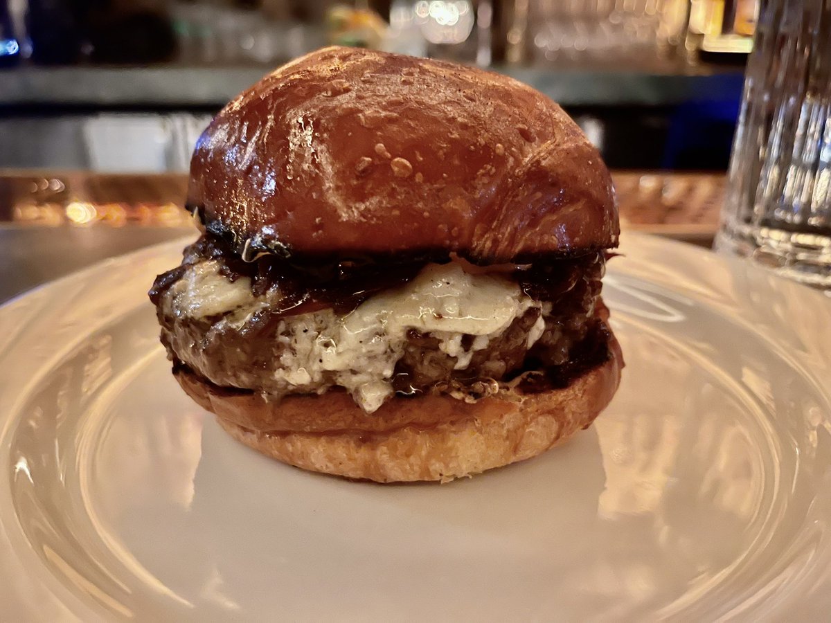 The #burger at #Alston is wow factor from any angle. It’s so delicious I’m hard pressed to figure out just how they did it.  I’ve been thinking about it for days and about as #memorable as it gets. #Chicago