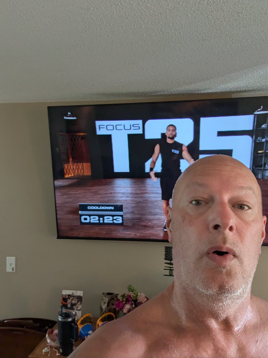 LanceO47032013's tweet image. It's been years since I have worked out . Honestly since July 2021 where I did workouts for 2 weeks while on quarantine for being a close contact.
This week I have completed 3 Focus T-25 workouts. Feels great to get done.