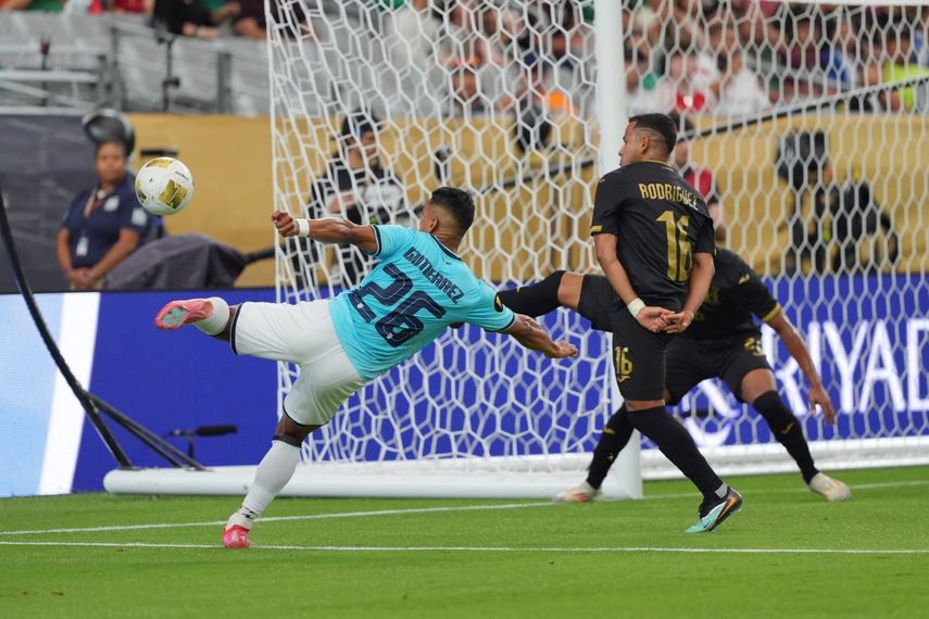 Tenemos los jugadores y el equipo para llegar al Mundial, pero hay que estar preparados para sufrir durante el proceso eliminatorio. Porque hemos mejorado a la hora de competir, jugamos mejor y con un estilo definido, pero nos falta más actitud, madurez y humildad. #Asíloveo✍️