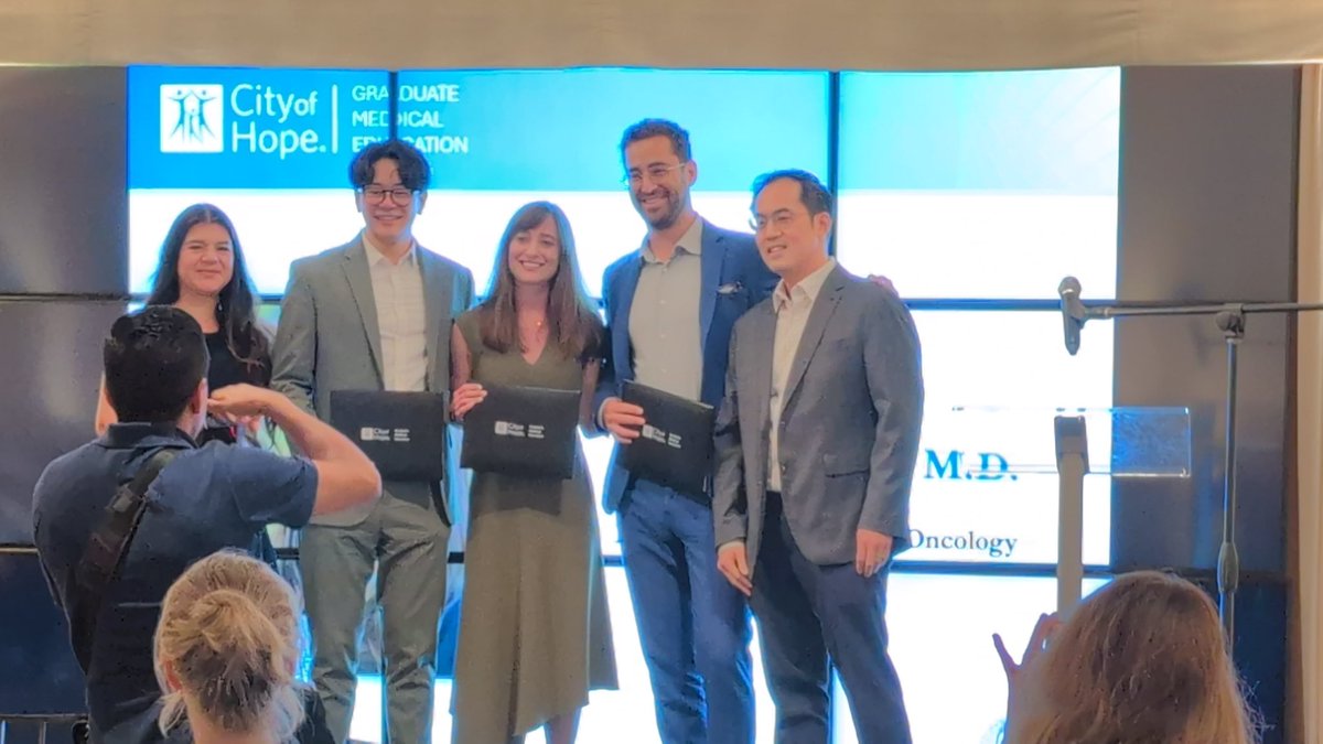 AlexisLevee's tweet image. Yesterday, I officially graduated from @cityofhope Hematology/Oncology fellowship program! I truly can’t believe how fast the 3 years flew by. So grateful for the wonderful experience I had during fellowship and the opportunity to work alongside such inspiring mentors. Excited…