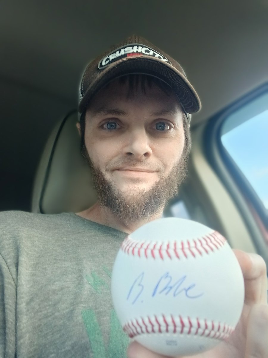 WiStrmChaser's tweet image. Fun mail came today. Items signed by my fav Brewers prospect Blake Burke 馃槉 Was bummed I couldn't make the poster game a couple weeks ago. A signed ball and poster makes up for it馃槉馃槶 baseball friends are the best. Thx so much @mikkitbh @TimberRattlers @blakeburke_ the best!!!!