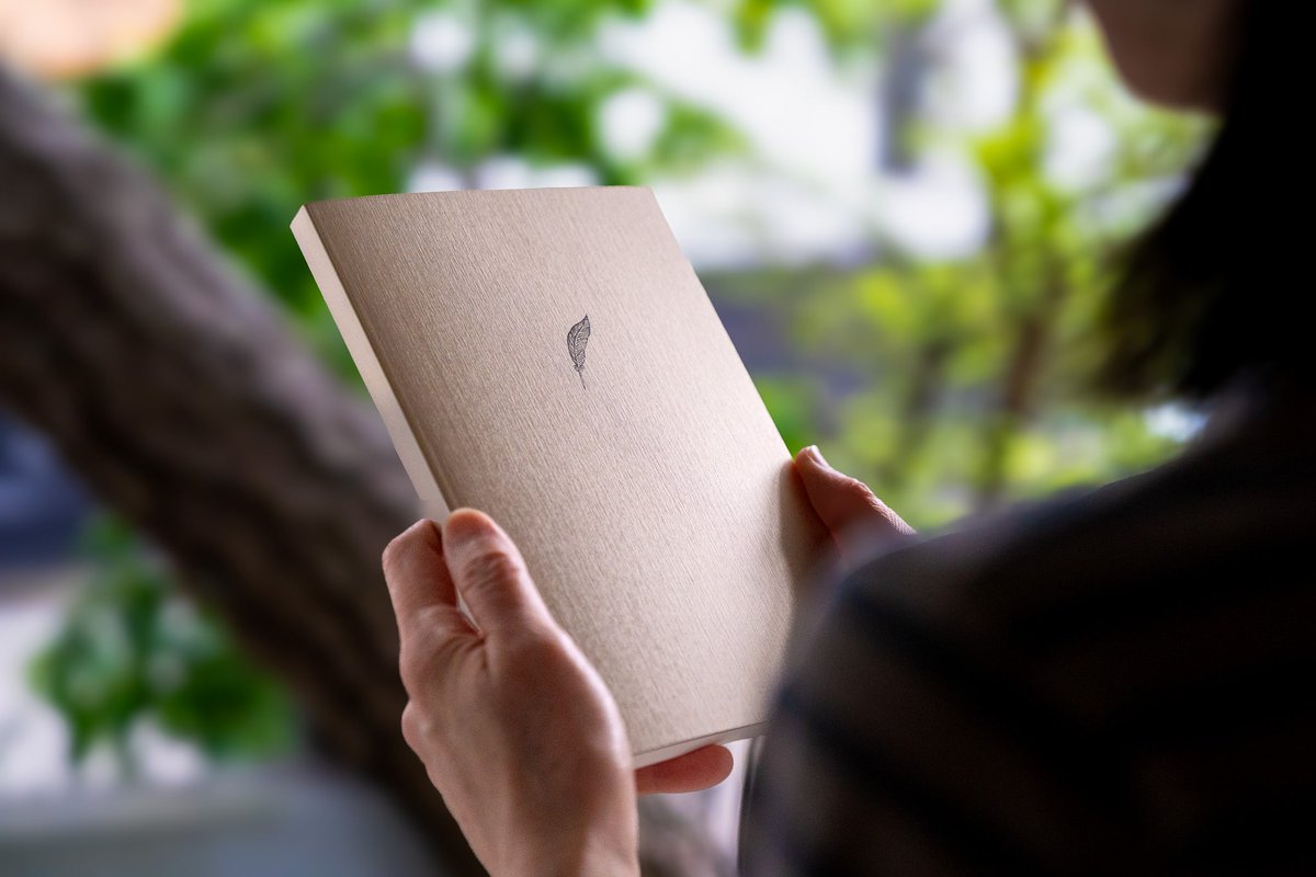 suttasilkscreen's tweet image. 中目黒 蔦屋書店で開催中のポップアップ、いよいよ会期は明後日までとなっております。駅前の好立地!ぜひこの機会にお立ち寄りください! #中目黒蔦屋書店 #sutta #ステーショナリー #ノート #グリーティングカード #トートバッグ #シルクスクリーン #建築