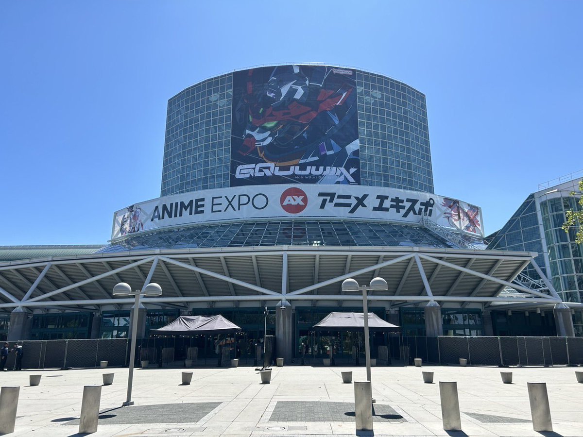 khara_inc's tweet image. ✅#AnimeExpo2025 いよいよ開幕!
#ジークアクス のパネルイベントが現地時間の7月3日(木)11:30より、Peacock Theaterにて開催!
ガンダム公式YouTubeチャンネル、「ガンダムチャンネル」他にて配信も予定しています。
監督: #鶴巻和哉 も出演予定です!お楽しみに☺️👏
詳細はこちら▼…