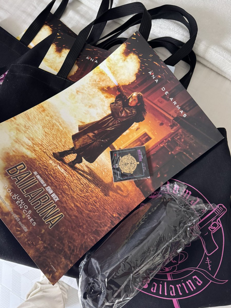 Queridos Cinespoilers, les tenemos estos kits padrísimos de #BallerinaMovie  

✅Sólo deben dar RT y Fav 
✅Cuéntanos tu escena favorita 

📍La entrega será al sur de la CDMX