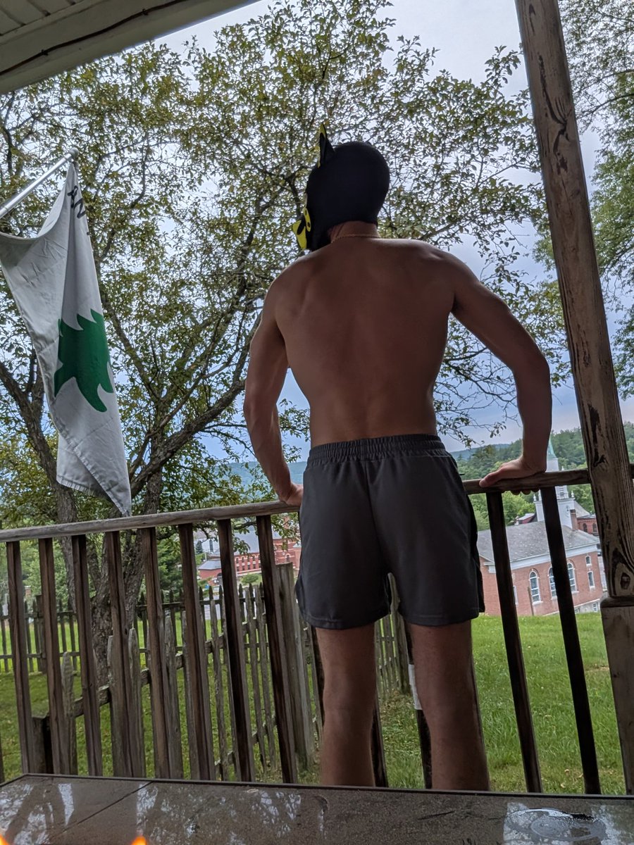 Nicwoh's back porch. Grab a seat.