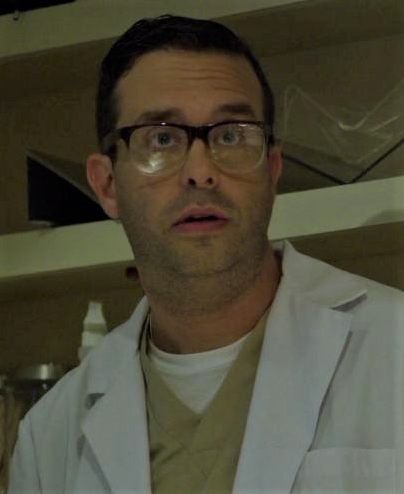 El cirujano plástico.