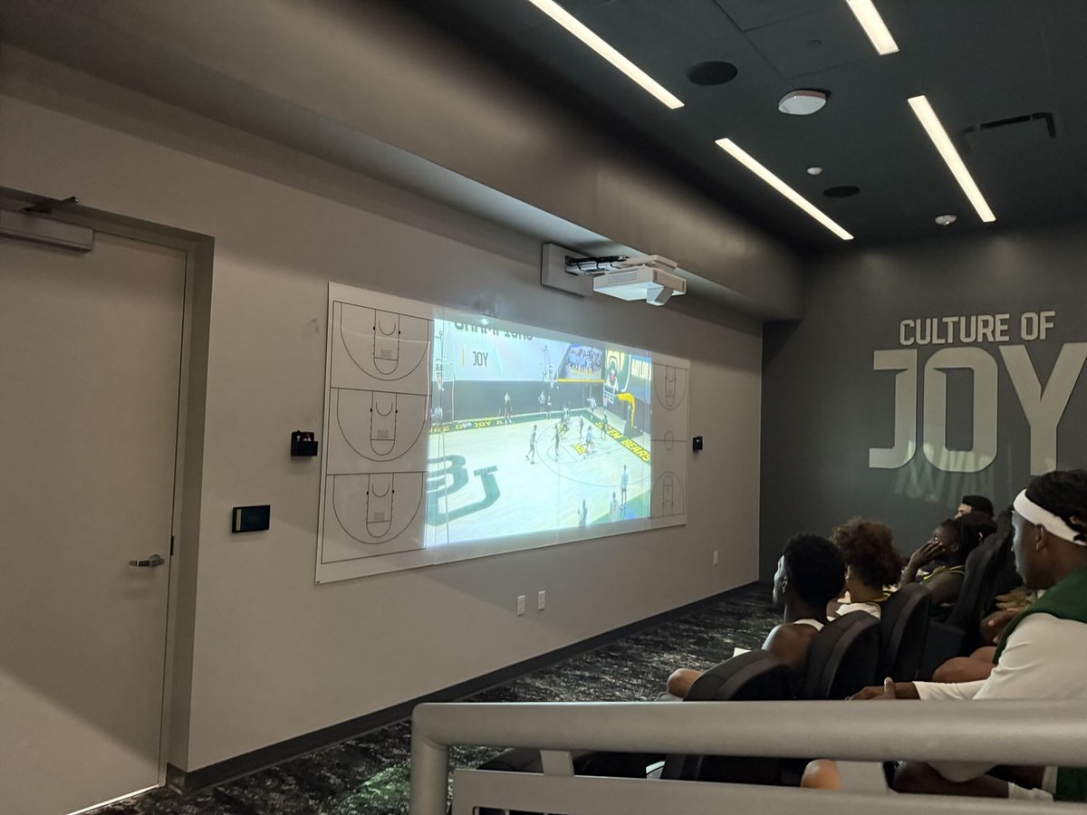 I had a good day at ⁦<a href="/BaylorMBB/">Baylor Men’s Basketball</a>⁩ today. Not a single returning player who played on last year‘s team. They will be a mystery team, but I like the mix of old and new talent. A lot of harmony here.