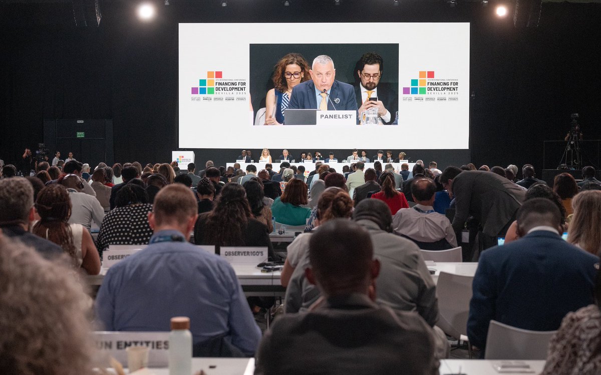 Reliability. Stability. Impact.

These are the pillars of our 🇪🇺 Global Gateway and the focus of my intervention at today’s roundtable on revitalising international development here in Sevilla.