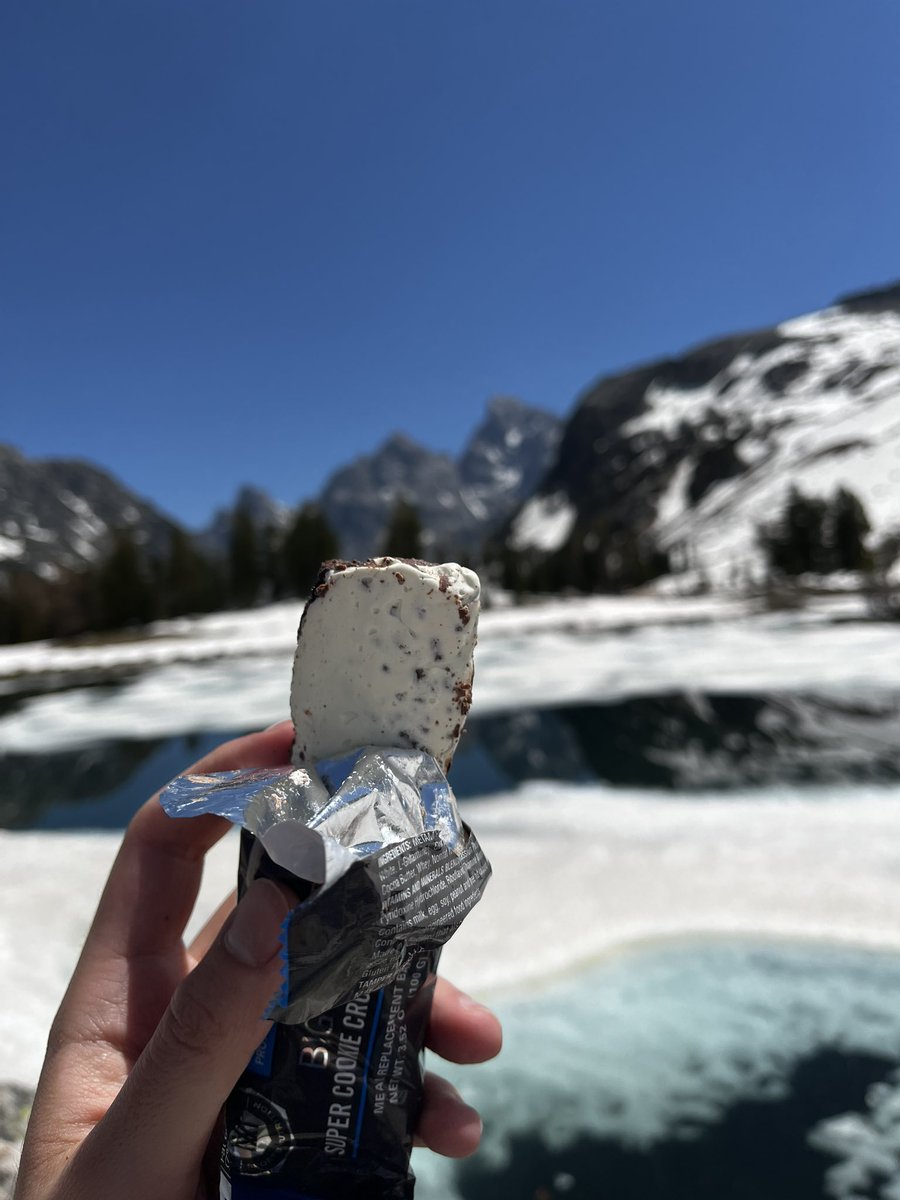 eryney_ok's tweet image. eating chemicals you’ve never heard of at elevations you’ve never been to