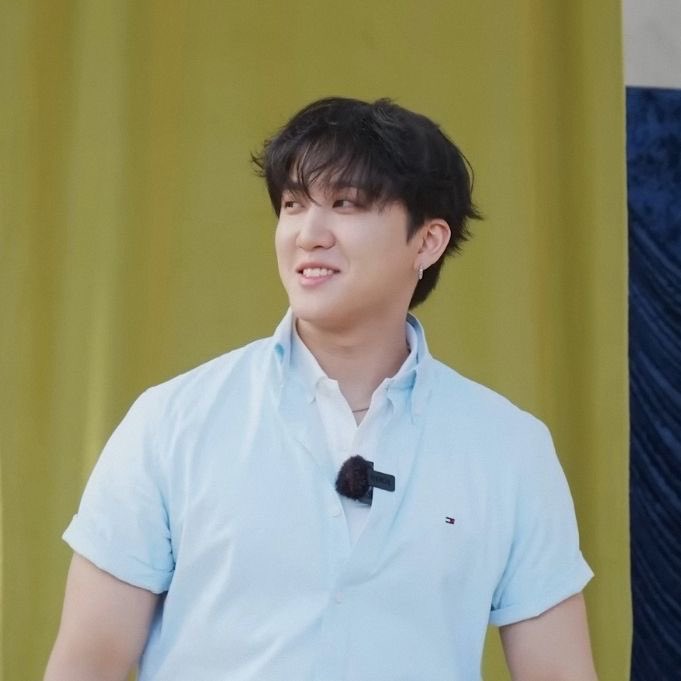 HES SO FINE HOLD ME BACK