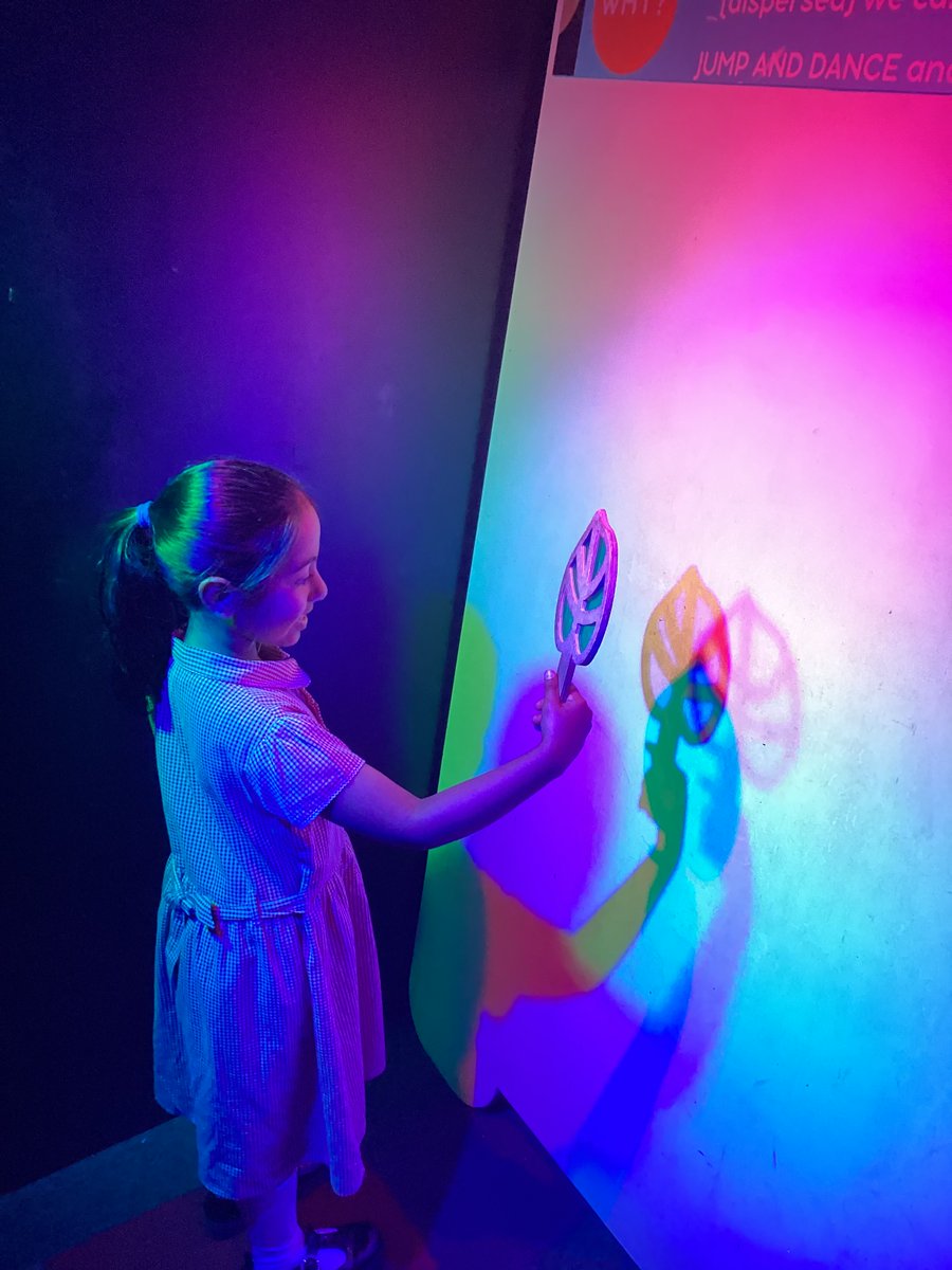 KS1 and EYFS had an amazing time at <a href="/imaginethatliv/">Imaginethatliverpool</a> 
We ❤️ science!