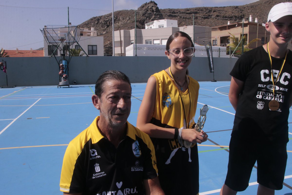 Santa Cruz ADEIN Tenerife Fundación CB Canarias (@adeintenerife) on Twitter photo 🏀 Nuestro agradecimiento a la organización del Campus Baloncesto Virgen de los Reyes 2025 por la invitación al acto de clausura del sábado
Nos representó Tino Padrón
<a href="/DXTenerife/">Deportes Tenerife</a> <a href="/Deportecanario/">Deporte canario</a> <a href="/deportesctfe/">Santa Cruz Deportes</a> <a href="/cajasiete/">Cajasiete</a> <a href="/BsrEspana/">BSREspaña</a> <a href="/CabildoTenerife/">Cabildo de Tenerife</a> <a href="/santacruz_ayto/">Ayuntamiento de Santa Cruz de Tenerife</a> 🏀 Nuestro agradecimiento a la organización del Campus Baloncesto Virgen de los Reyes 2025 por la invitación al acto de clausura del sábado
Nos representó Tino Padrón
<a href="/DXTenerife/">Deportes Tenerife</a> <a href="/Deportecanario/">Deporte canario</a> <a href="/deportesctfe/">Santa Cruz Deportes</a> <a href="/cajasiete/">Cajasiete</a> <a href="/BsrEspana/">BSREspaña</a> <a href="/CabildoTenerife/">Cabildo de Tenerife</a> <a href="/santacruz_ayto/">Ayuntamiento de Santa Cruz de Tenerife</a>
