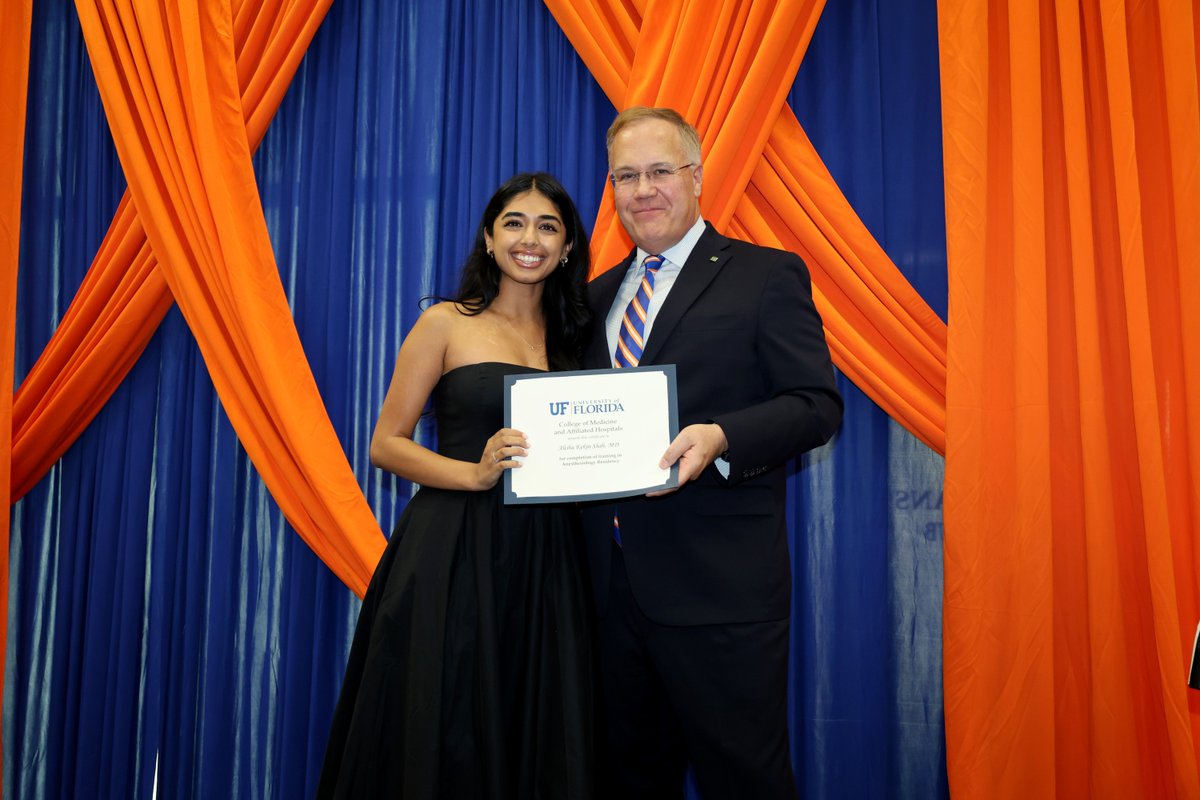 UMKC School of Medicine alumna Alisha Shah (BLA ’20/M.D. ’21) recently completed her anesthesiology residency at <a href="/UF/">FLORIDA</a> and was recognized with multiple top honors at her graduation ceremony:

🏆 Best Graduating Resident (selected by faculty from a class of 25)
🌟 Excellence in