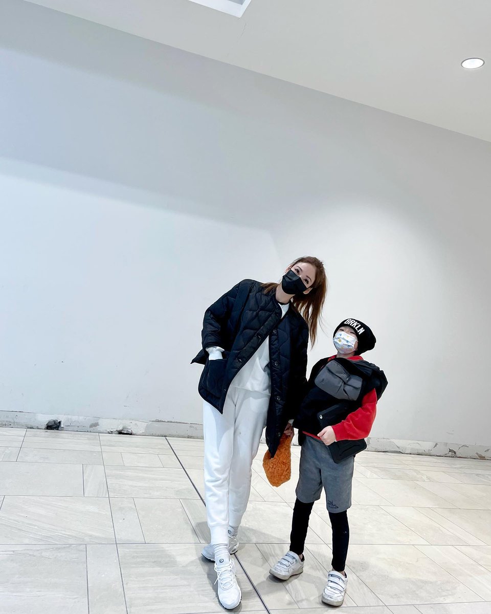 Hannah Fox tweet media