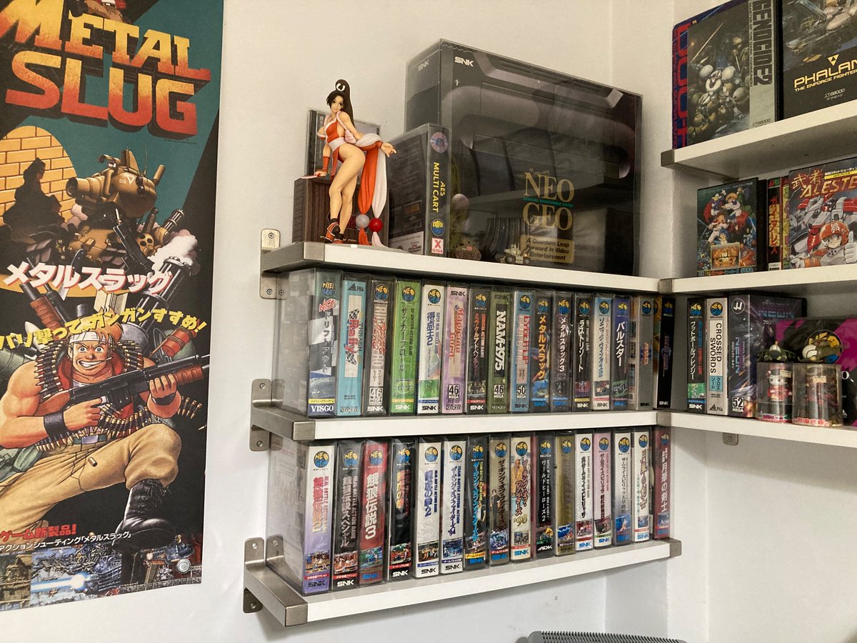 34 aniversario de #NEOGEO pedazo de maquina que me impresionaba de niño y adulto. 
Así va mi espacio dedicado a esta maravilla negra 🤪 

#retrogames #arcade #16bit