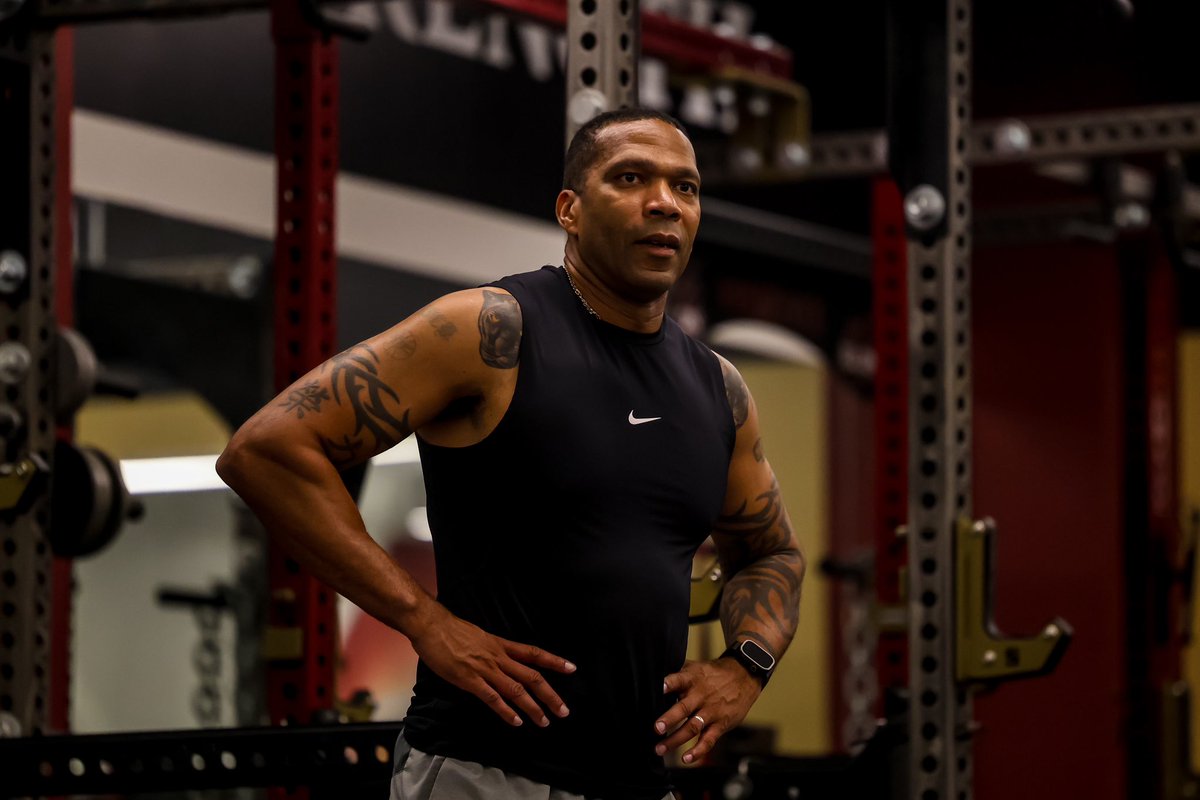 ElonMBasketball's tweet image. Thank you to Colonel Taylor for helping train our guys this week!
#phoenixrising #SALT