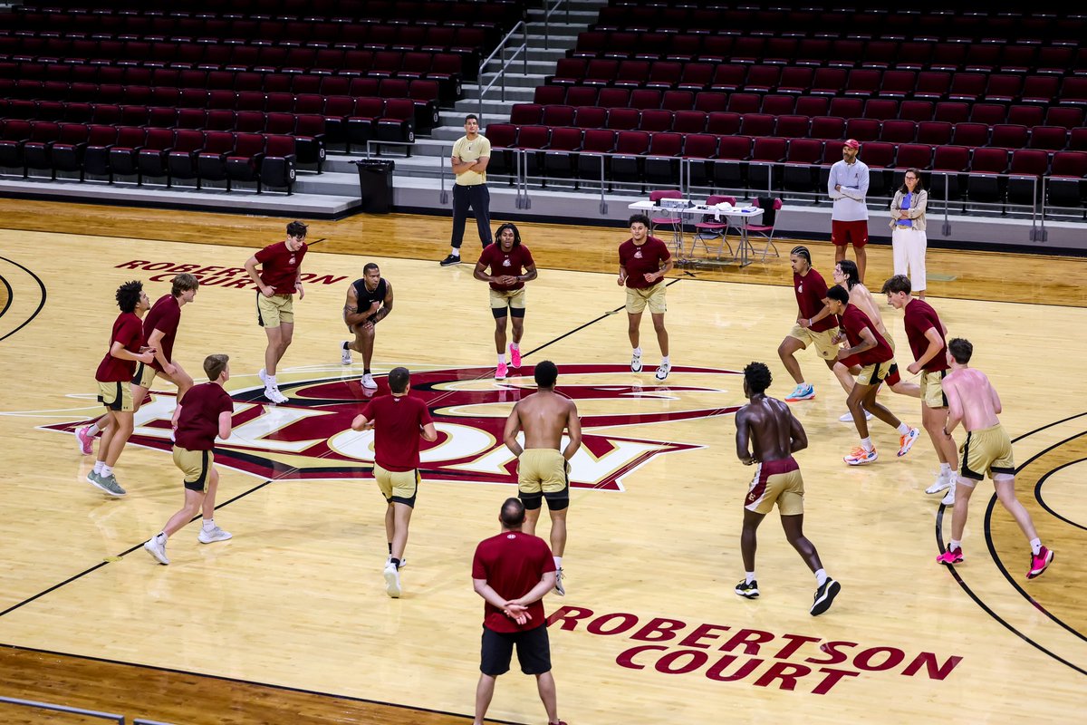 ElonMBasketball's tweet image. Thank you to Colonel Taylor for helping train our guys this week!
#phoenixrising #SALT