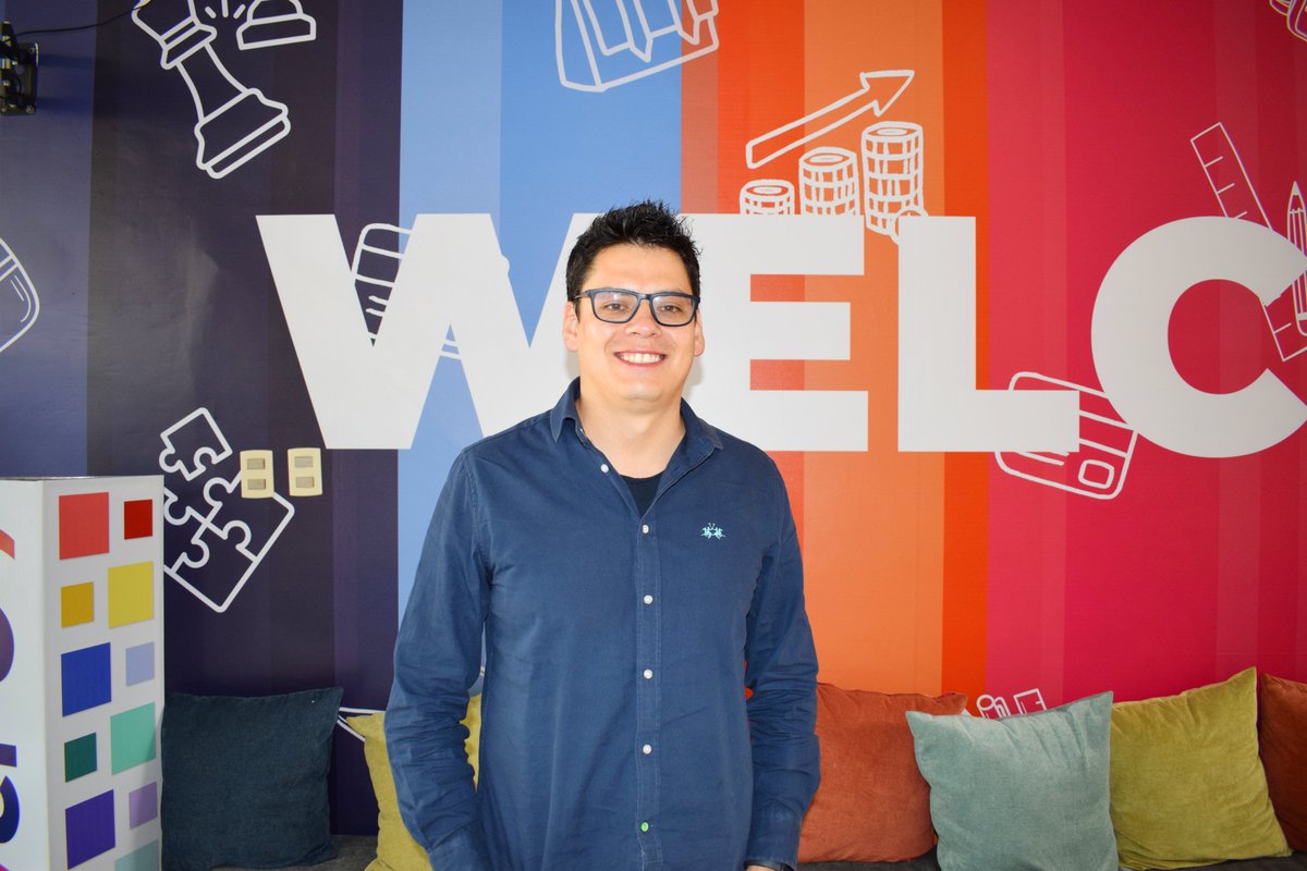 ePC_UCB's tweet image. 🎉 ¡Felicitamos a Stephan Pelaez Flores!
Graduado de Creación y Desarrollo de Empresas de la #ePC, hoy es Head of Marketing en PedidosYa Bolivia.
Su formación en la ePC fue clave para liderar con visión, estrategia y espíritu emprendedor. 🚀💼
#OrgulloEPC #TalentoBoliviano #UCB