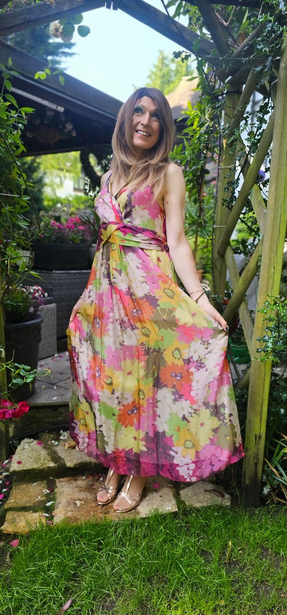 Loving this warm weather....especially with girls like <a href="/smgteam65/">Rachel Heaven</a>